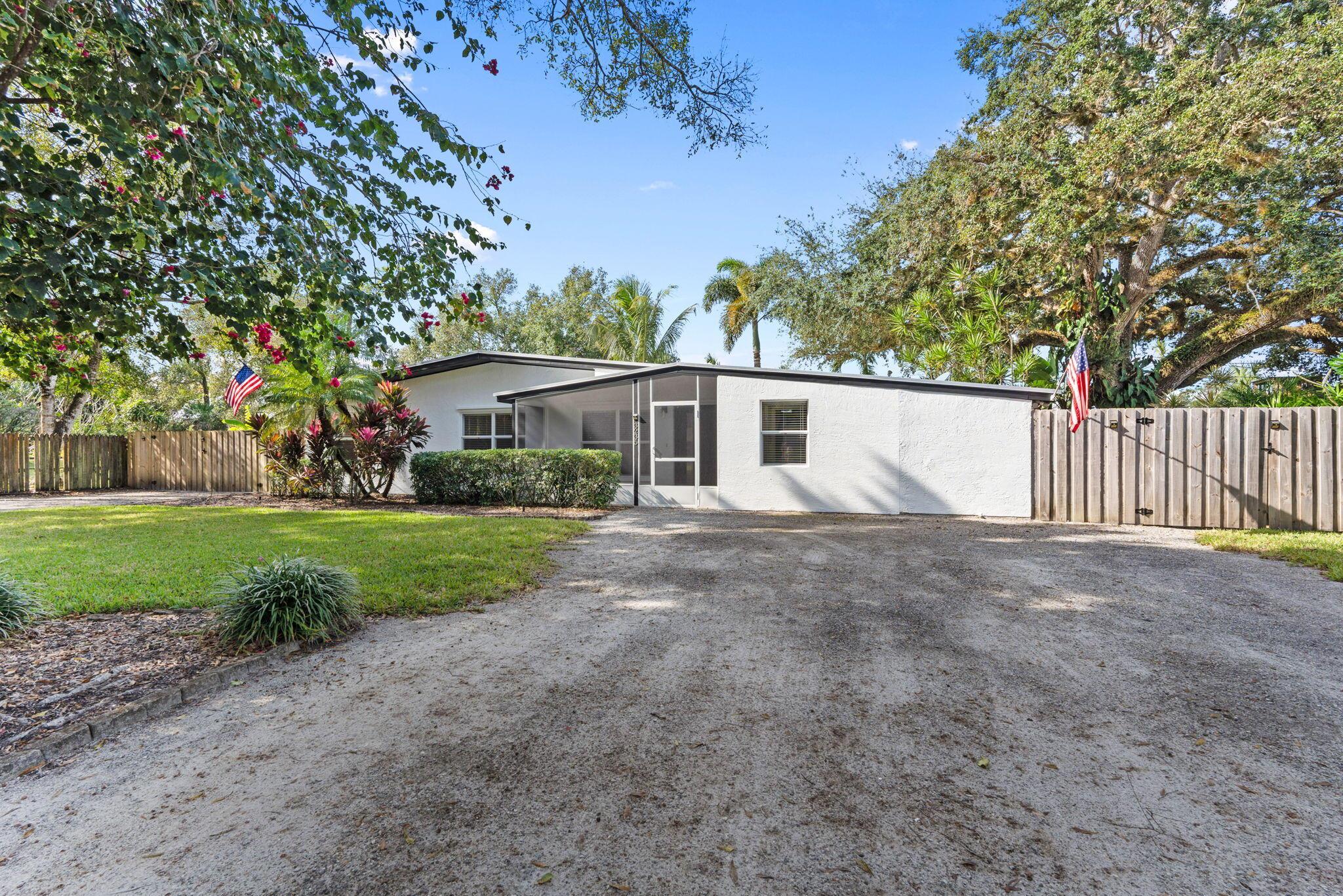 CHERRY LANE MANOR - Residential