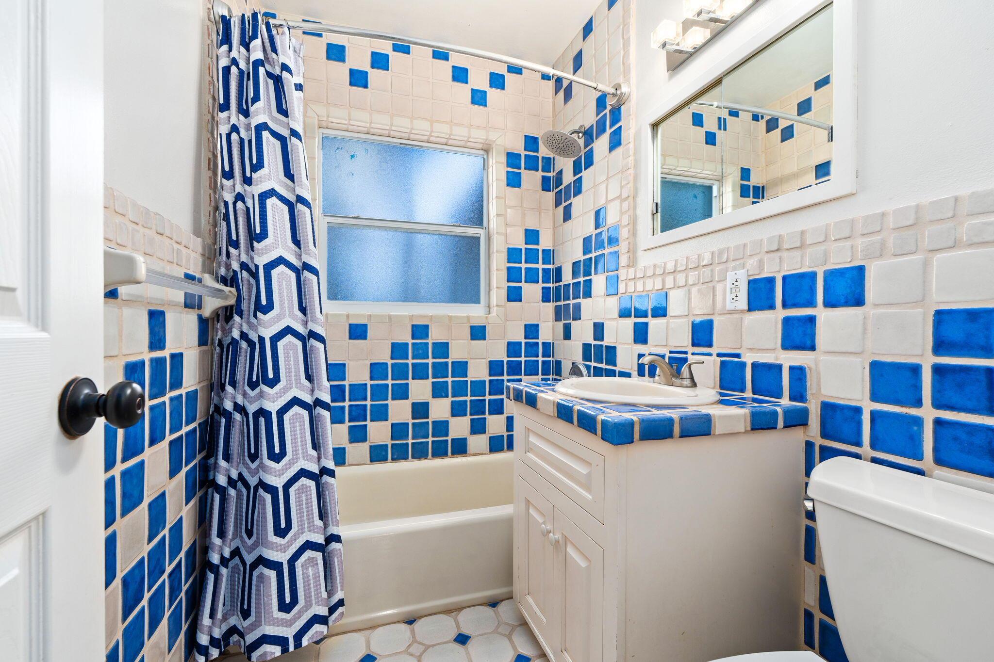 CHERRY LANE MANOR - Residential