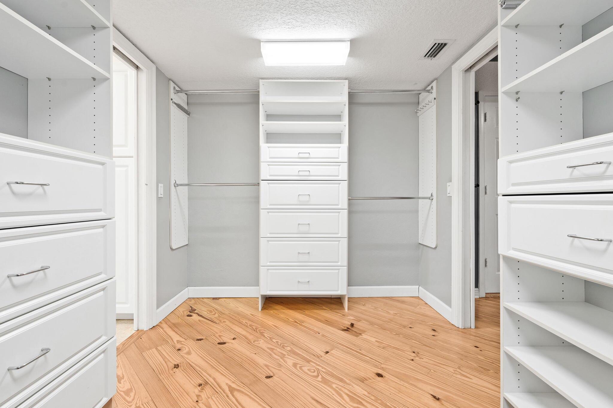 CHERRY LANE MANOR - Residential