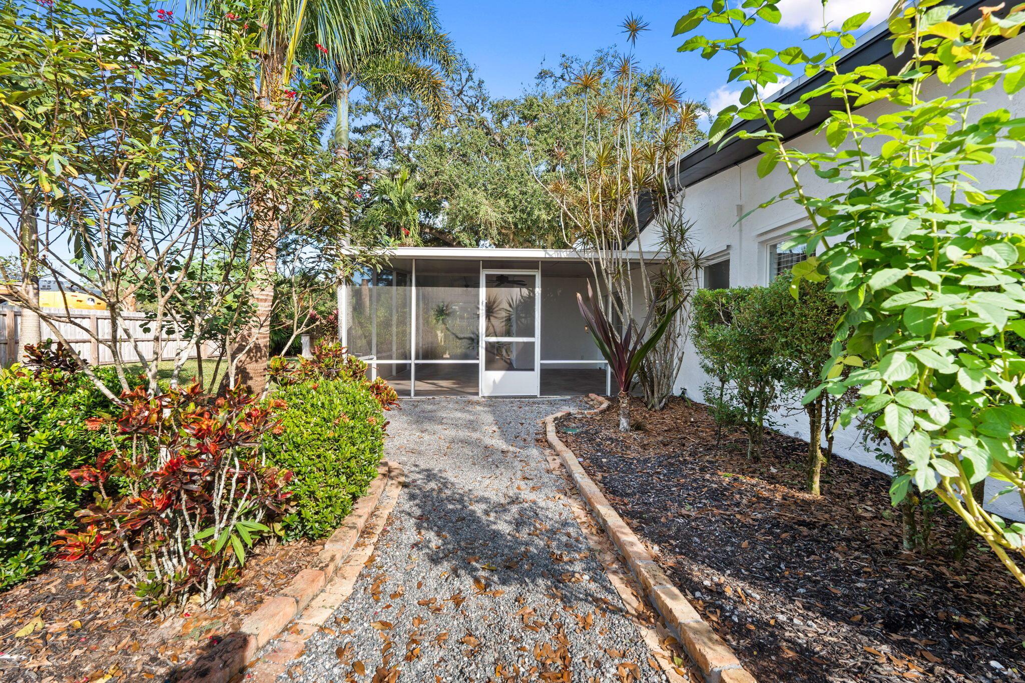 CHERRY LANE MANOR - Residential