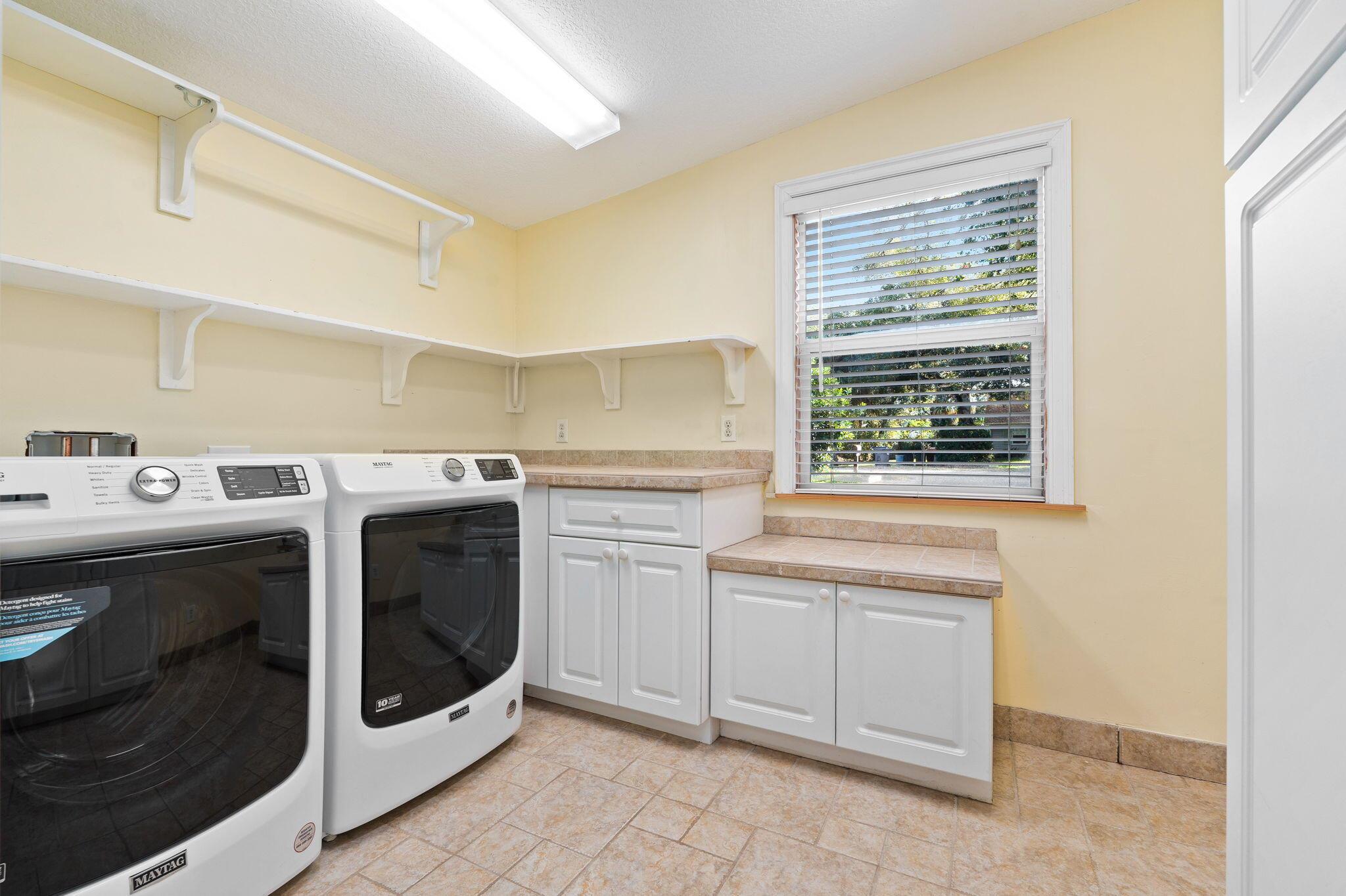 CHERRY LANE MANOR - Residential