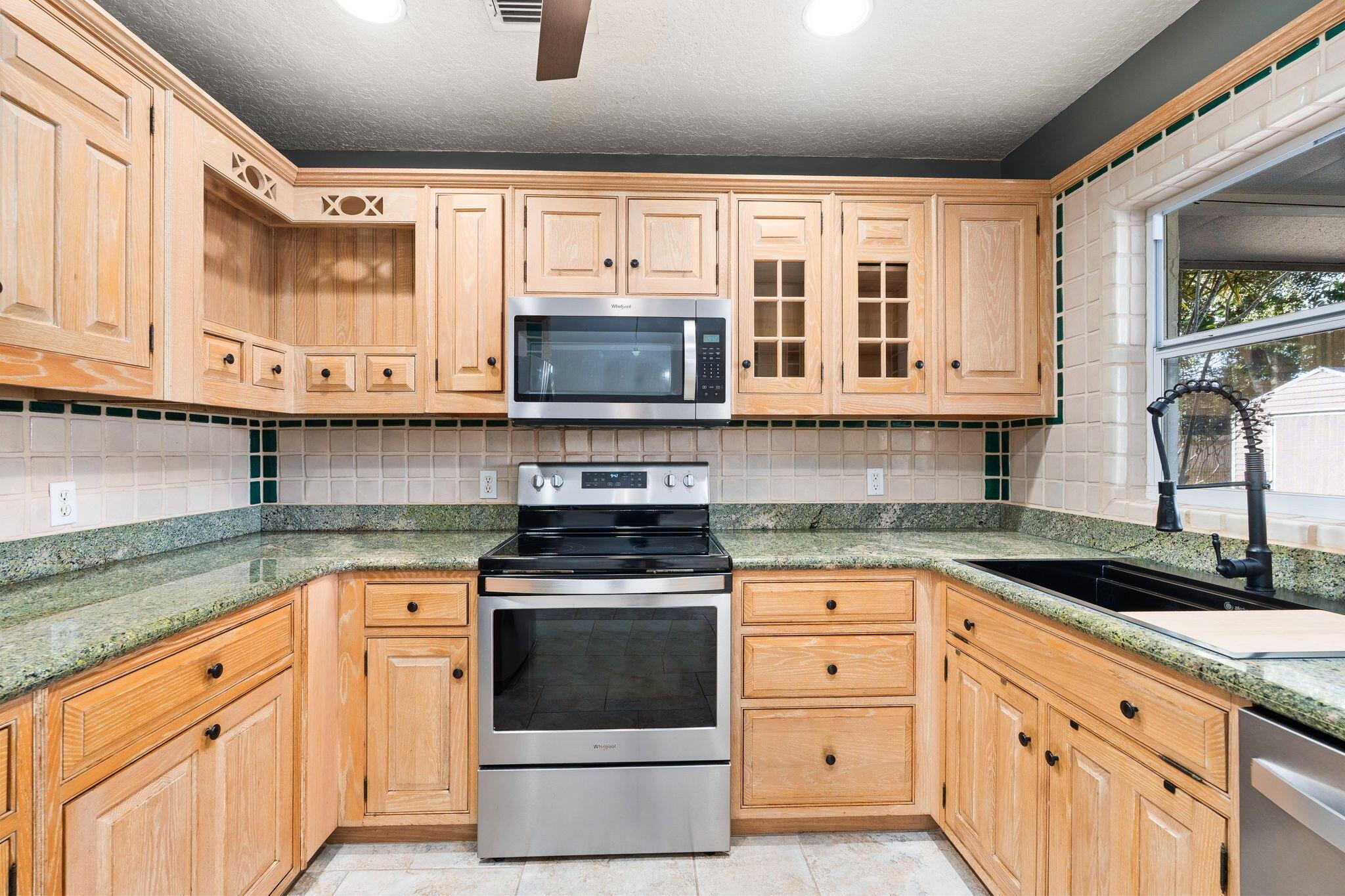 CHERRY LANE MANOR - Residential