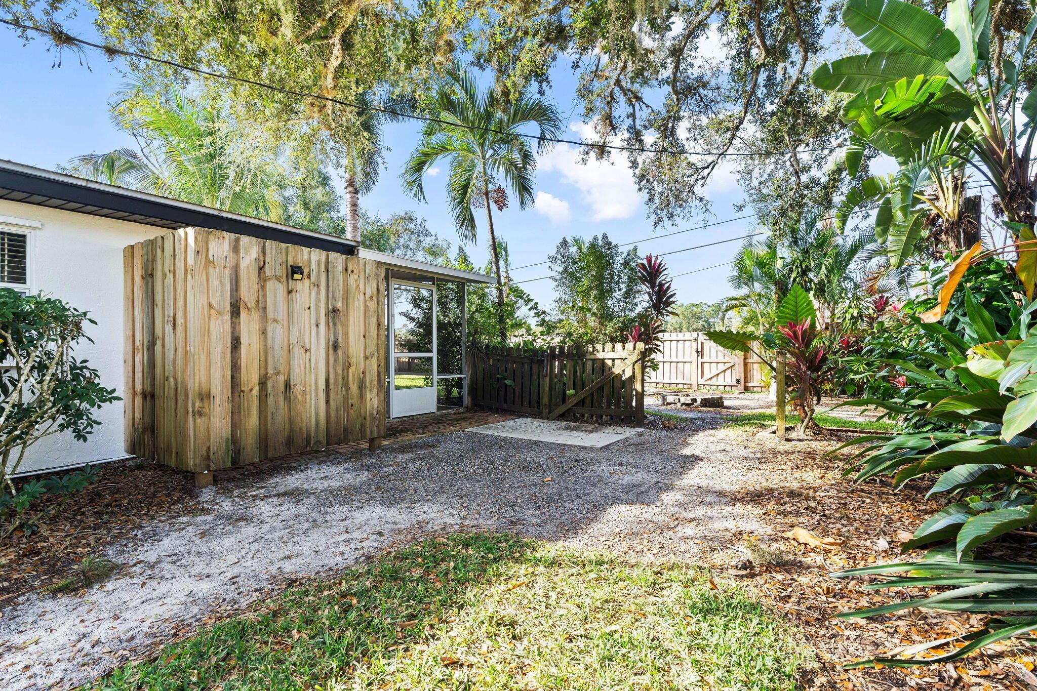 CHERRY LANE MANOR - Residential