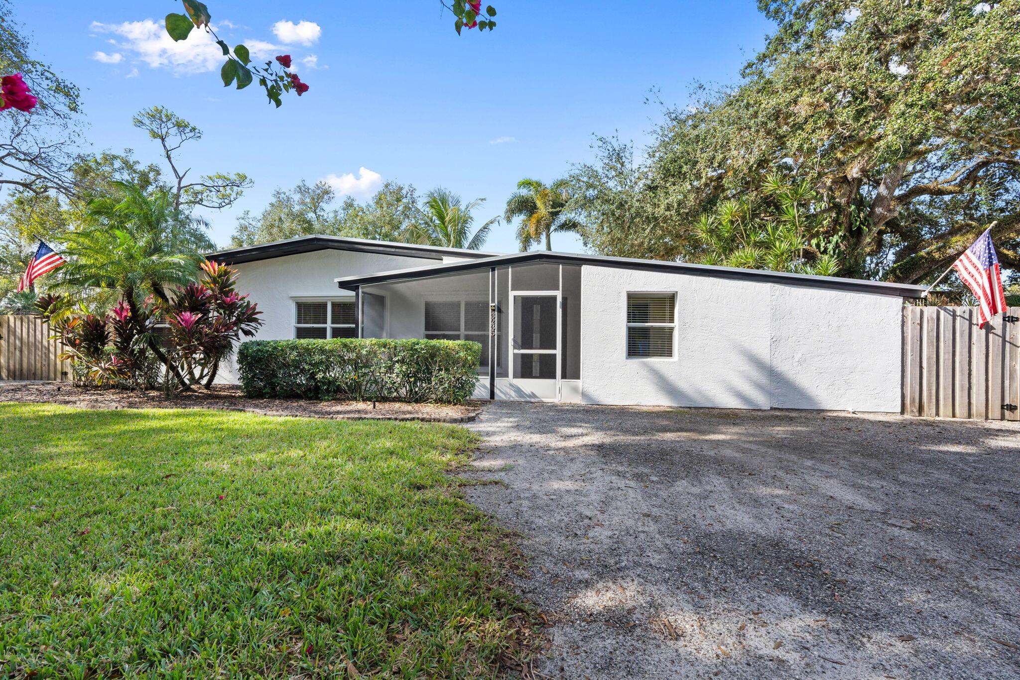 CHERRY LANE MANOR - Residential