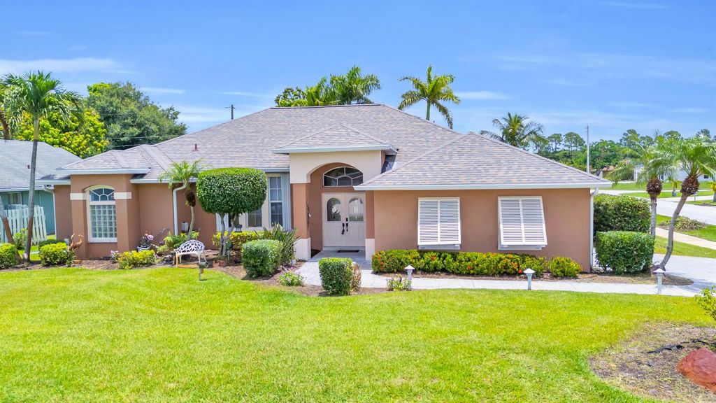 Photo of 3592 SW Rosser Boulevard, Port Saint Lucie, FL 34953 (MLS # R11097467)