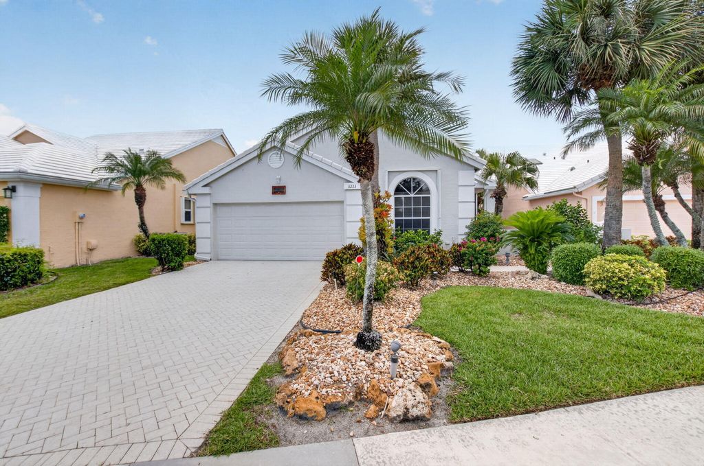 Photo of 8223 Horseshoe Bay Road, Boynton Beach, FL 33472 (MLS # B26027186)