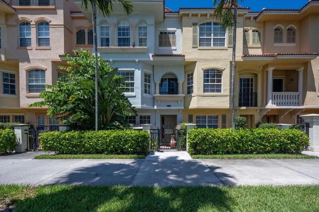 Photo of 2524 Gardens Parkway #3205, Palm Beach Gardens, FL 33410 (MLS # R10740486)