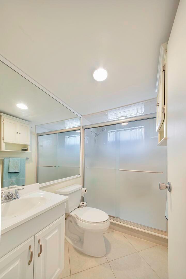 KINGS POINT - Residential