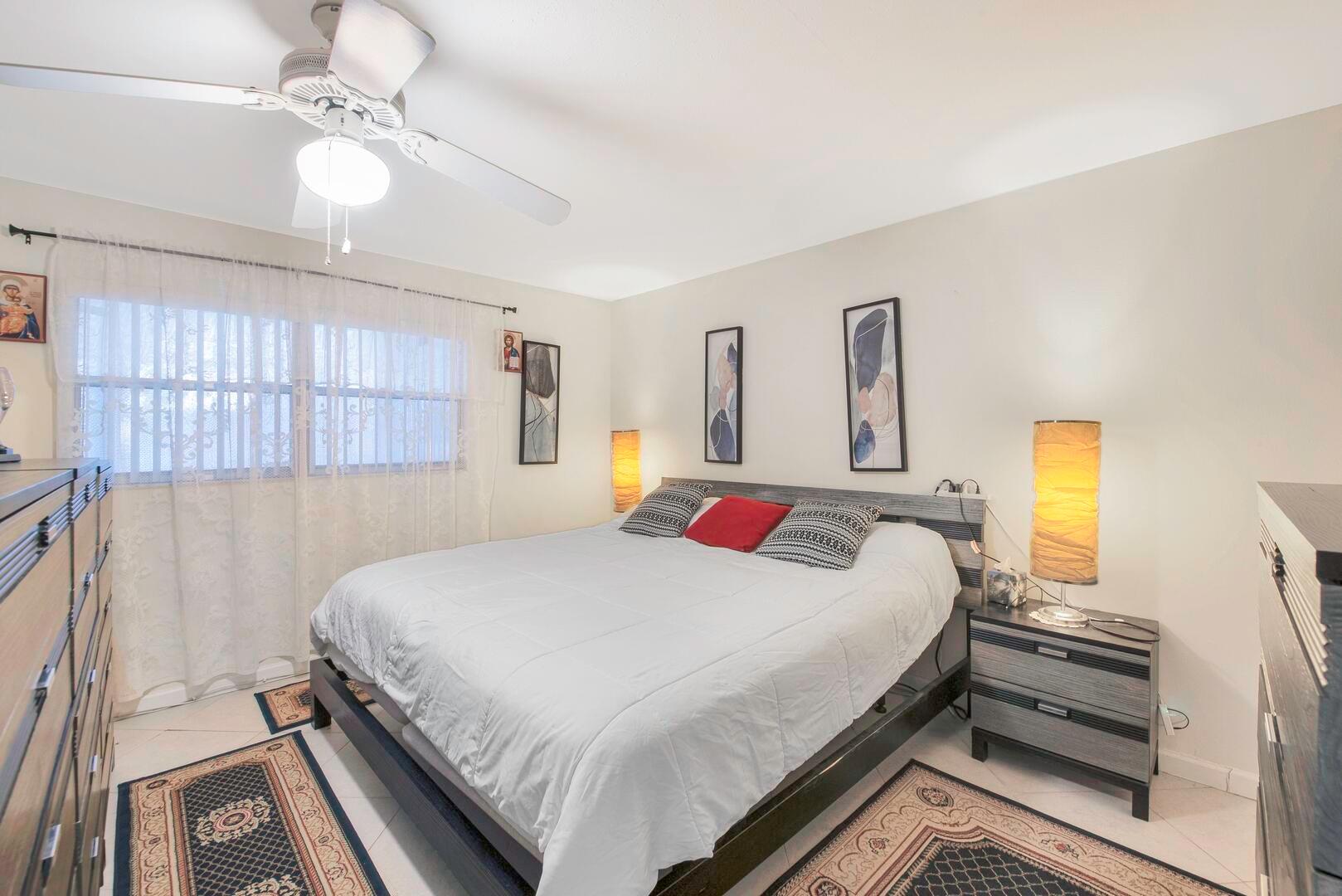 KINGS POINT - Residential