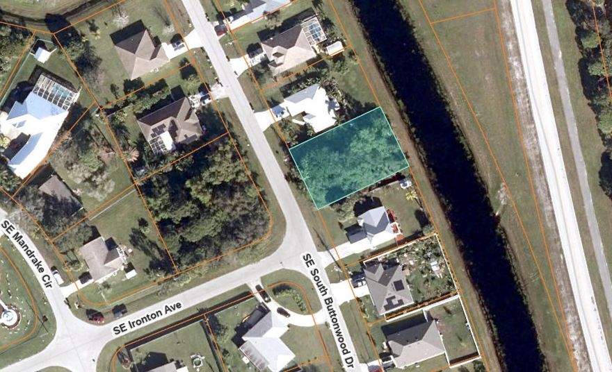 Waterfront, canal-front lot for your new home to be built. This is one of the last lots in the neighborhood among many newly constructed homes. No neighbors behind. No HOA. A short drive to downtown Port Saint Lucie and Jensen Beach.
