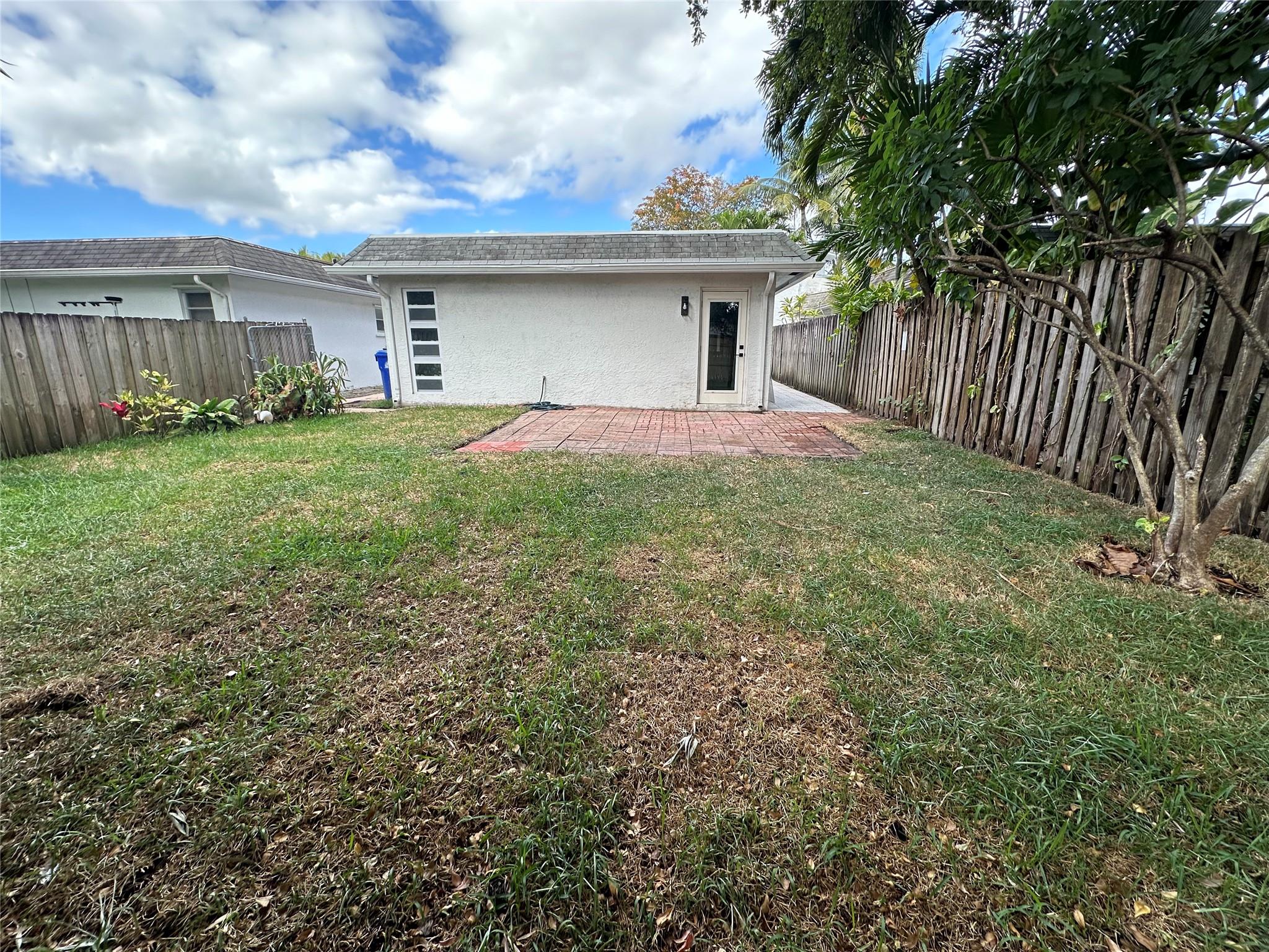 KIRK ESTATES - Residential Lease