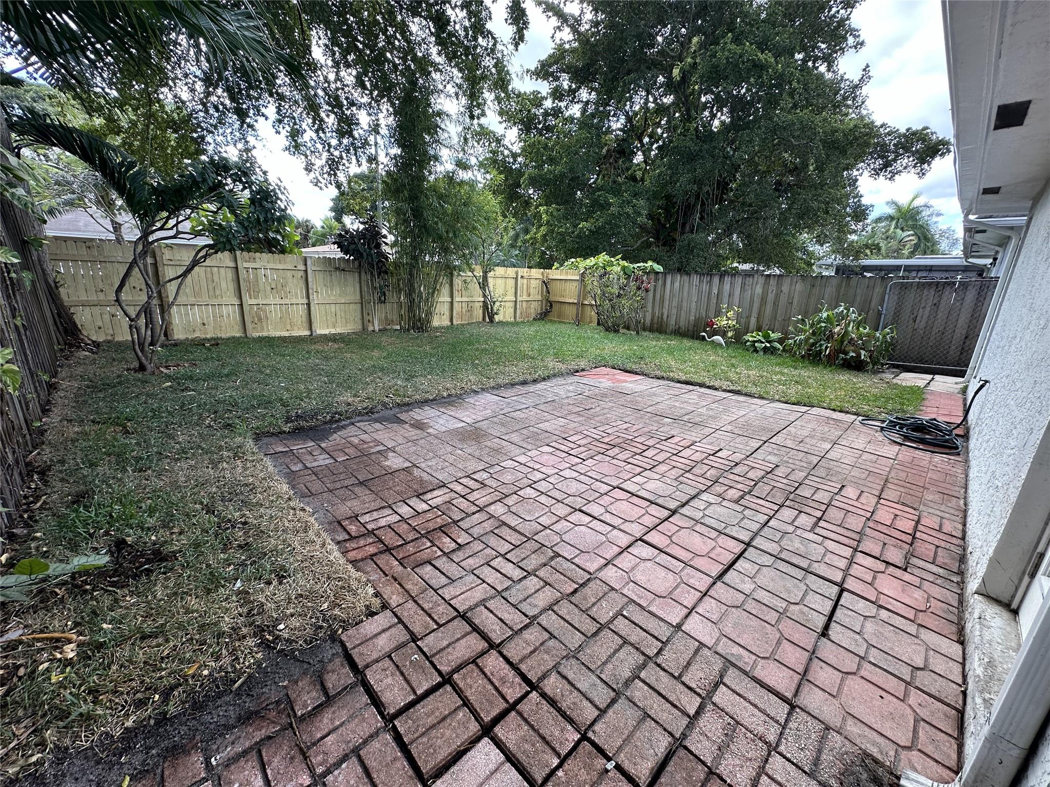 KIRK ESTATES - Residential Lease