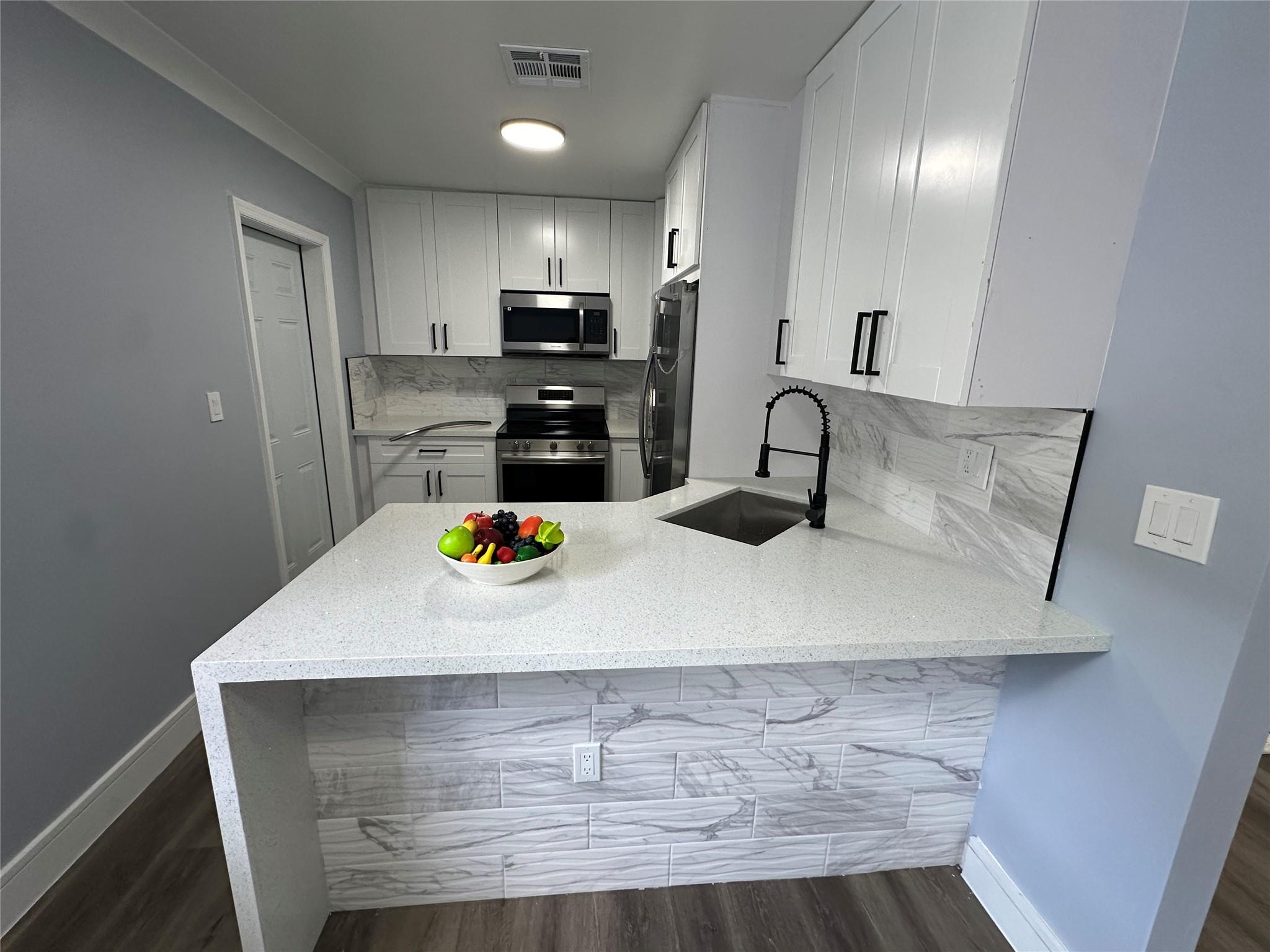 KIRK ESTATES - Residential Lease