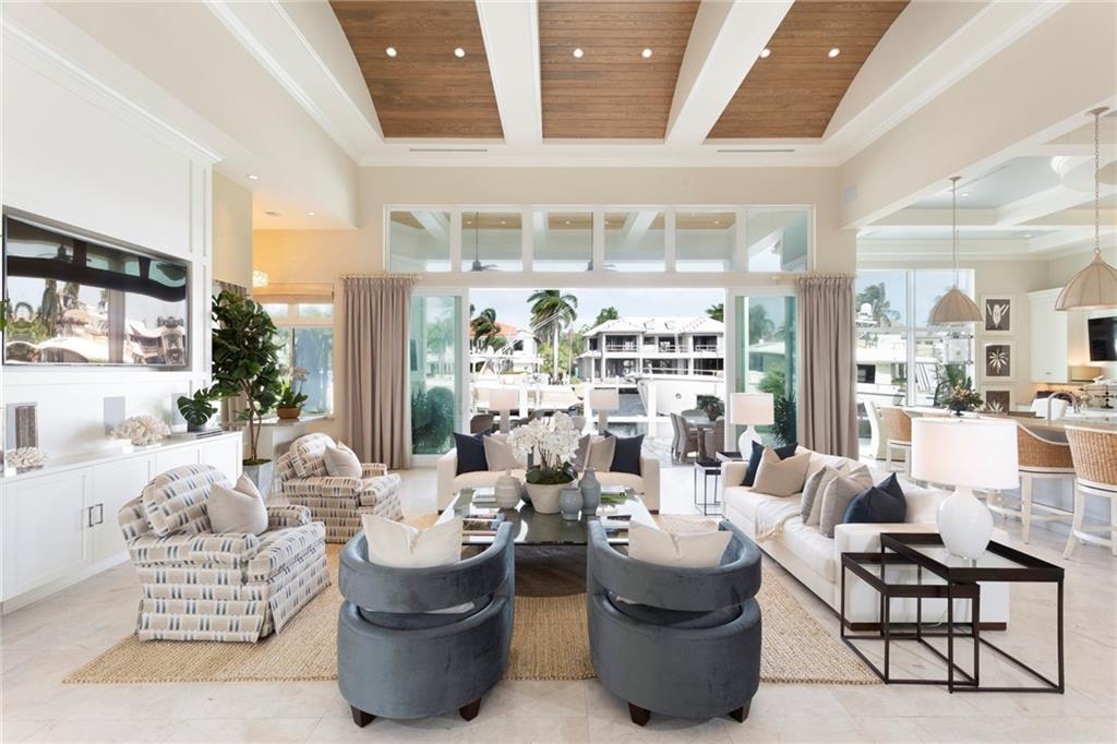 LAGUNA ISLE - Residential