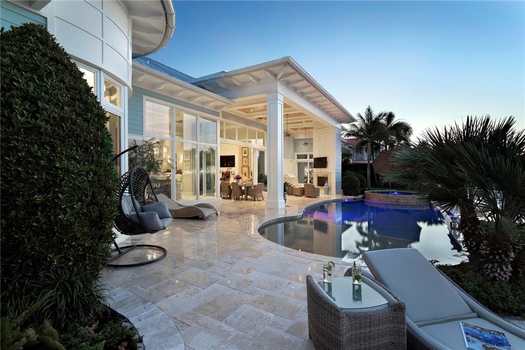 LAGUNA ISLE - Residential