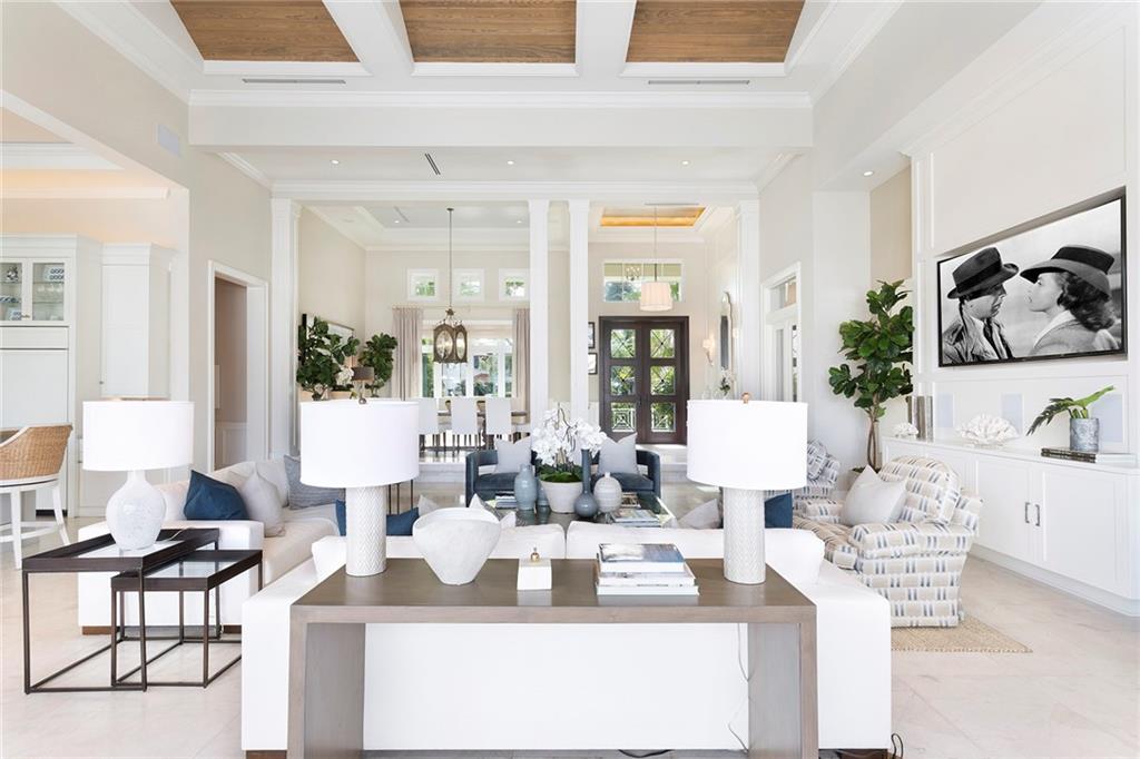 LAGUNA ISLE - Residential