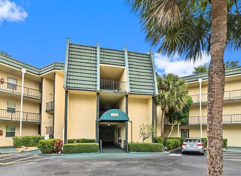 **BONUS** Seller to PAY 1st Quarter of Maintenance for the Buyer at Closing ** Unique 1ST floor corner w/2 full baths * Updated kitchen & baths * Ceramic tile & Decorative crown molding thru-out * Oversized stand up shower in one & tub/shower combo in the other * Remodeled kitchen w/full size everything * Xtra storage rm * Lime Bay is well-kept, professionally managed w/1 main pool & a hot tub + 2 satellites (one located in Phase I). The Clubhouse always has something on the calendar..Dance Parties, Latin Nights, Holiday Parties, Karaoke, Cards & Bingo. Billiard rm, Library rm & huge theatre room available for weddings or any other private event * ASSN says: 55+ / 715+ credit / $30K income / 20% down / no pets / no rental first 2 yrs * HOA includes Bluestream Fiber Cable & Pest Control *