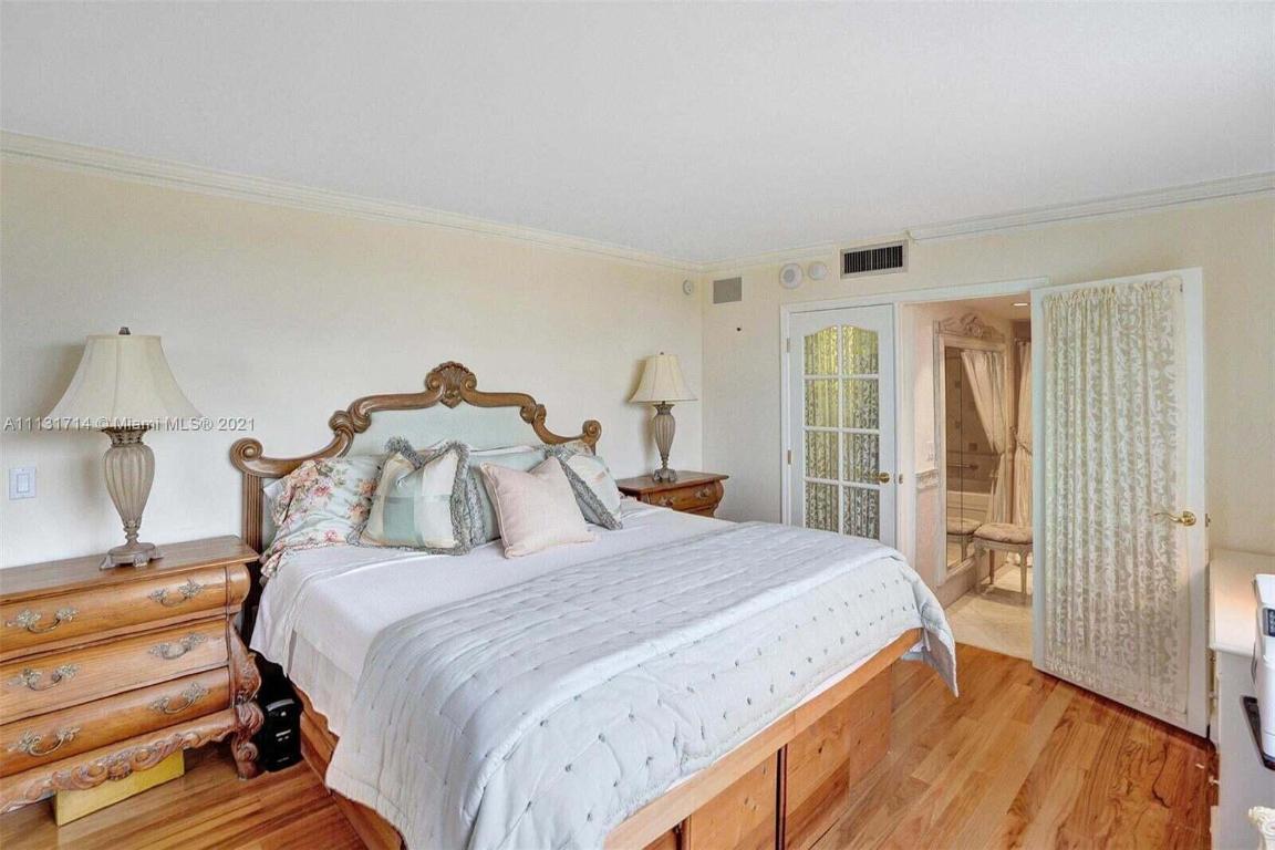 CLARIDGE CONDO - Residential