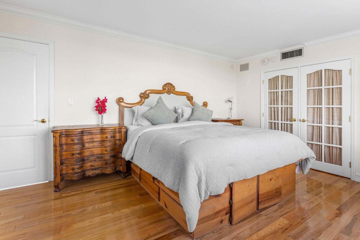 CLARIDGE CONDO - Residential