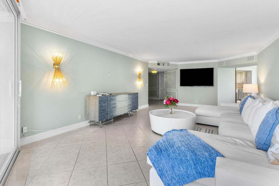 CLARIDGE CONDO - Residential