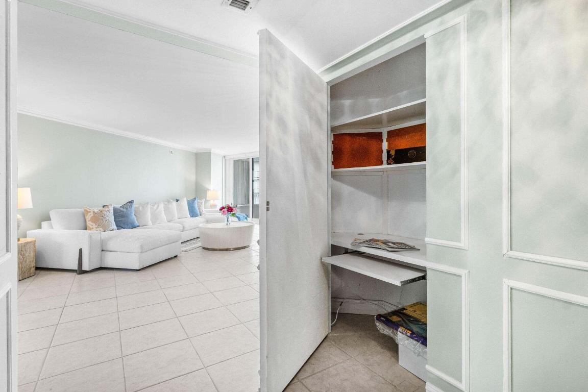 CLARIDGE CONDO - Residential