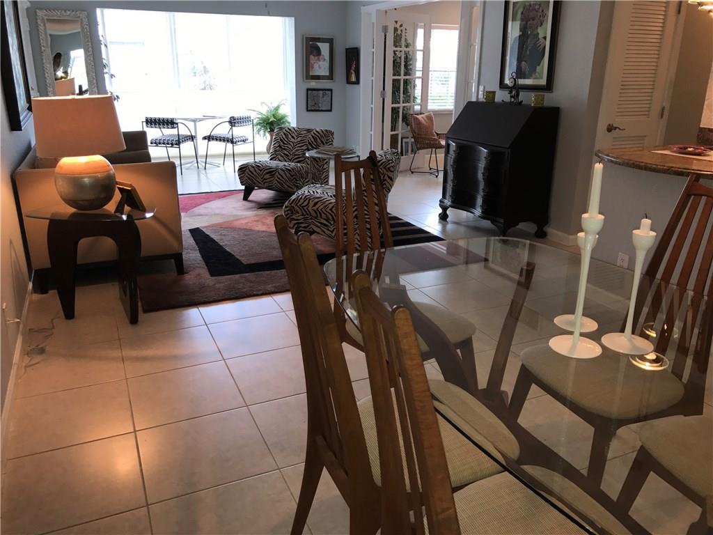 Bay Colony Club - Residential