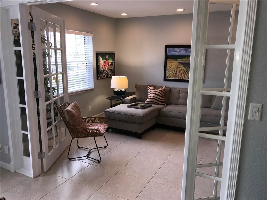 Bay Colony Club - Residential