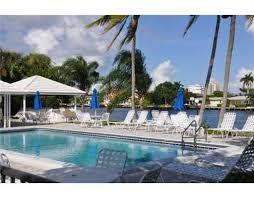 Bay Colony Club - Residential