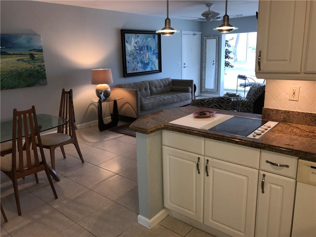 Bay Colony Club - Residential