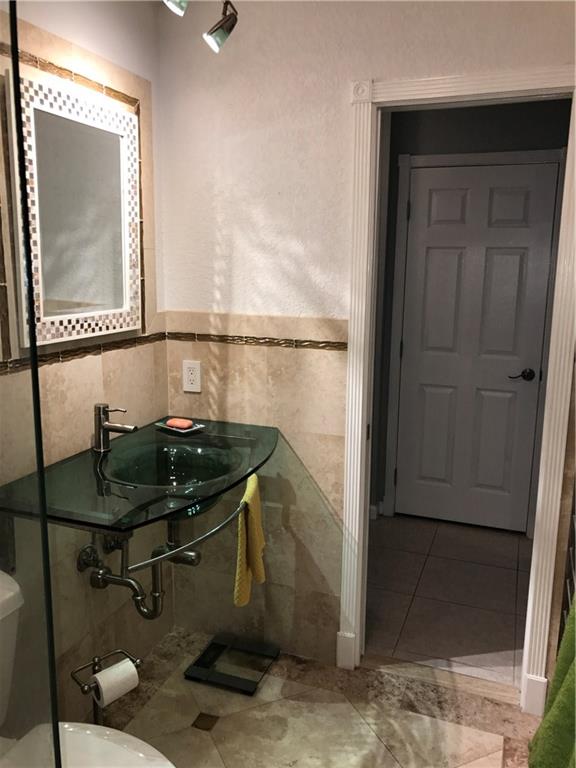 Bay Colony Club - Residential