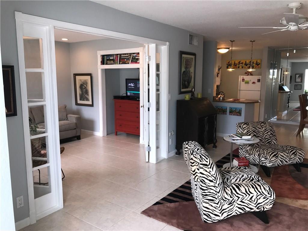 Bay Colony Club - Residential