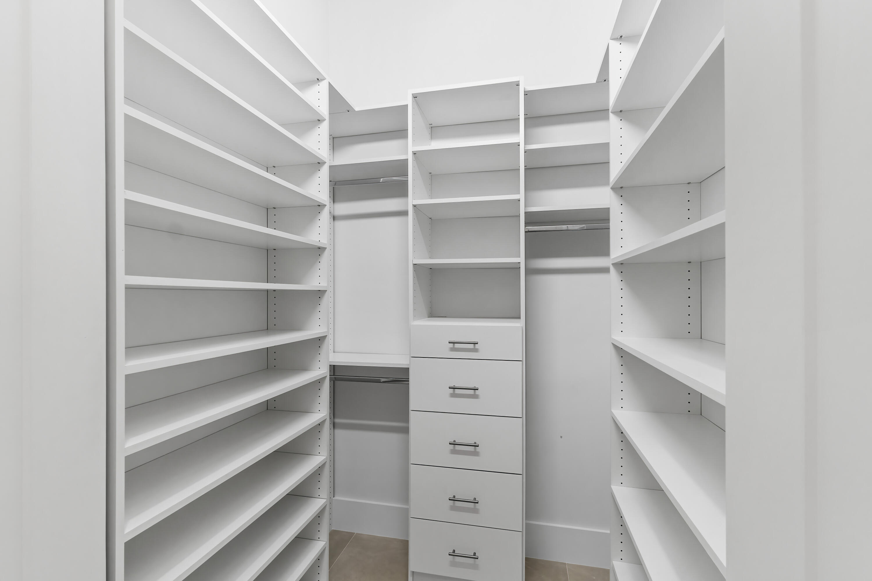 CATALINA / POLO CLUB - Residential