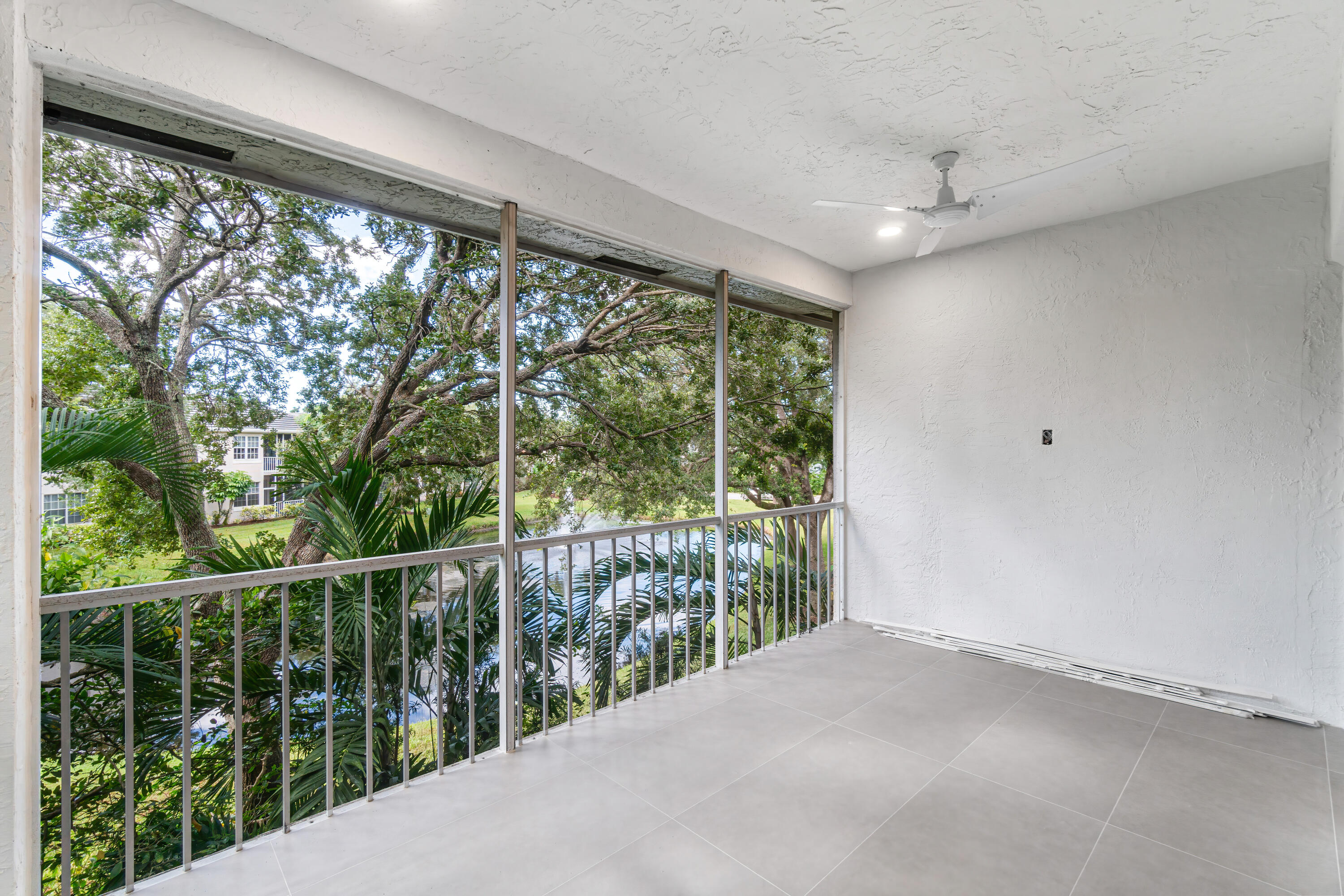 CATALINA / POLO CLUB - Residential