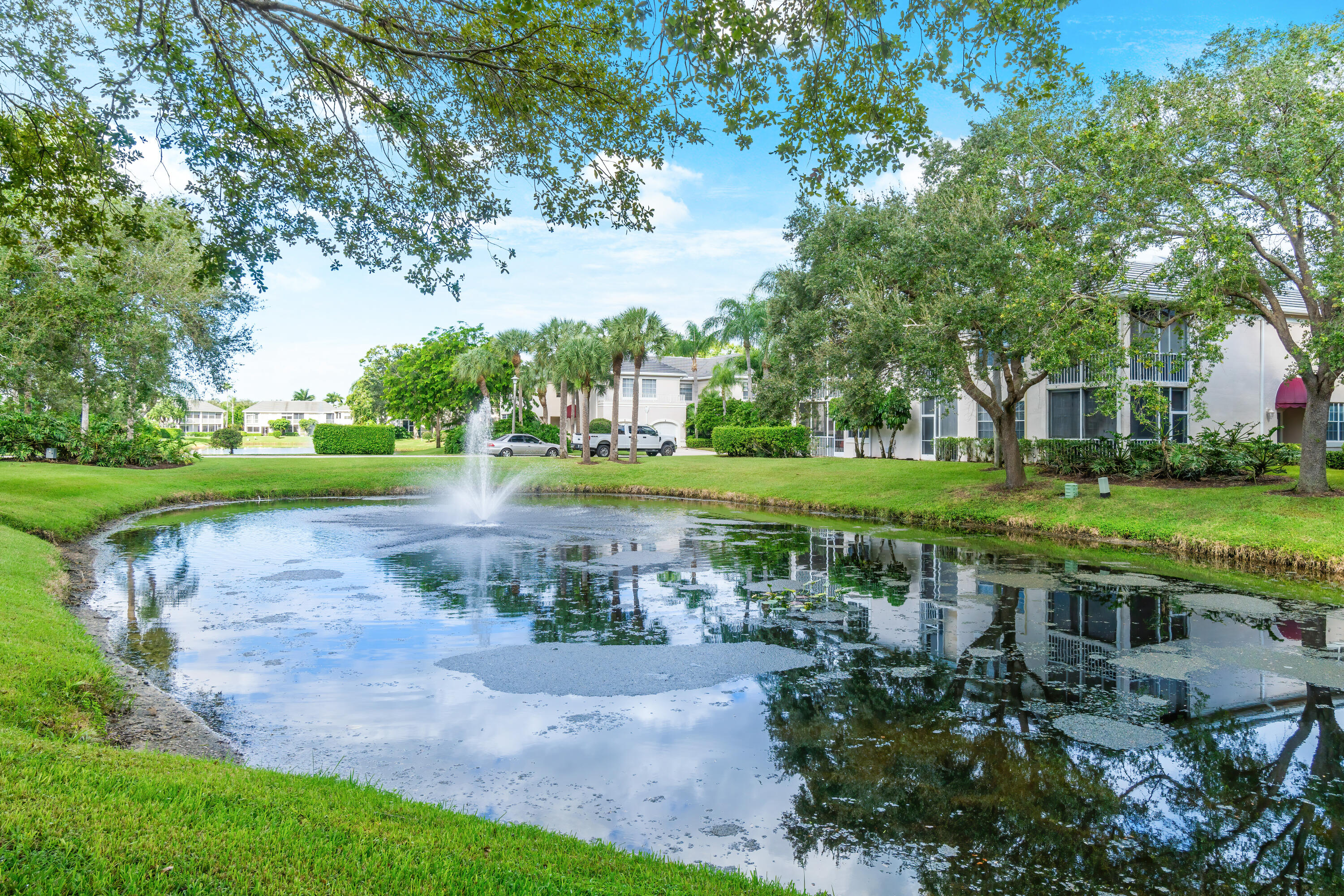 CATALINA / POLO CLUB - Residential