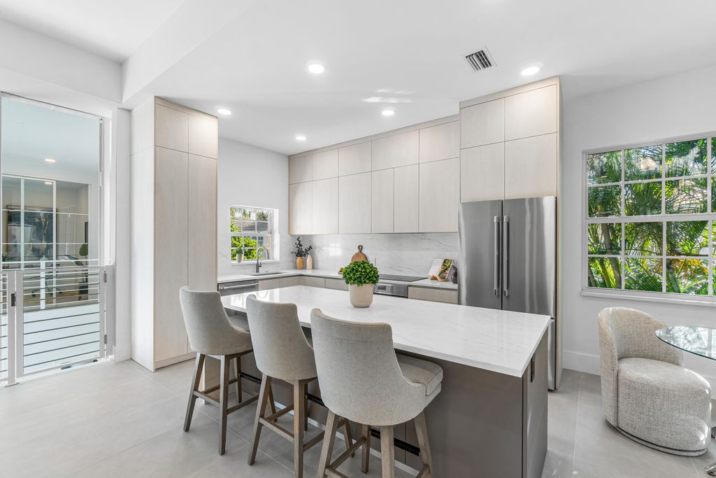 Photo of 5101 Lake Catalina Drive #B, Boca Raton, FL 33496 (MLS # B26022084)