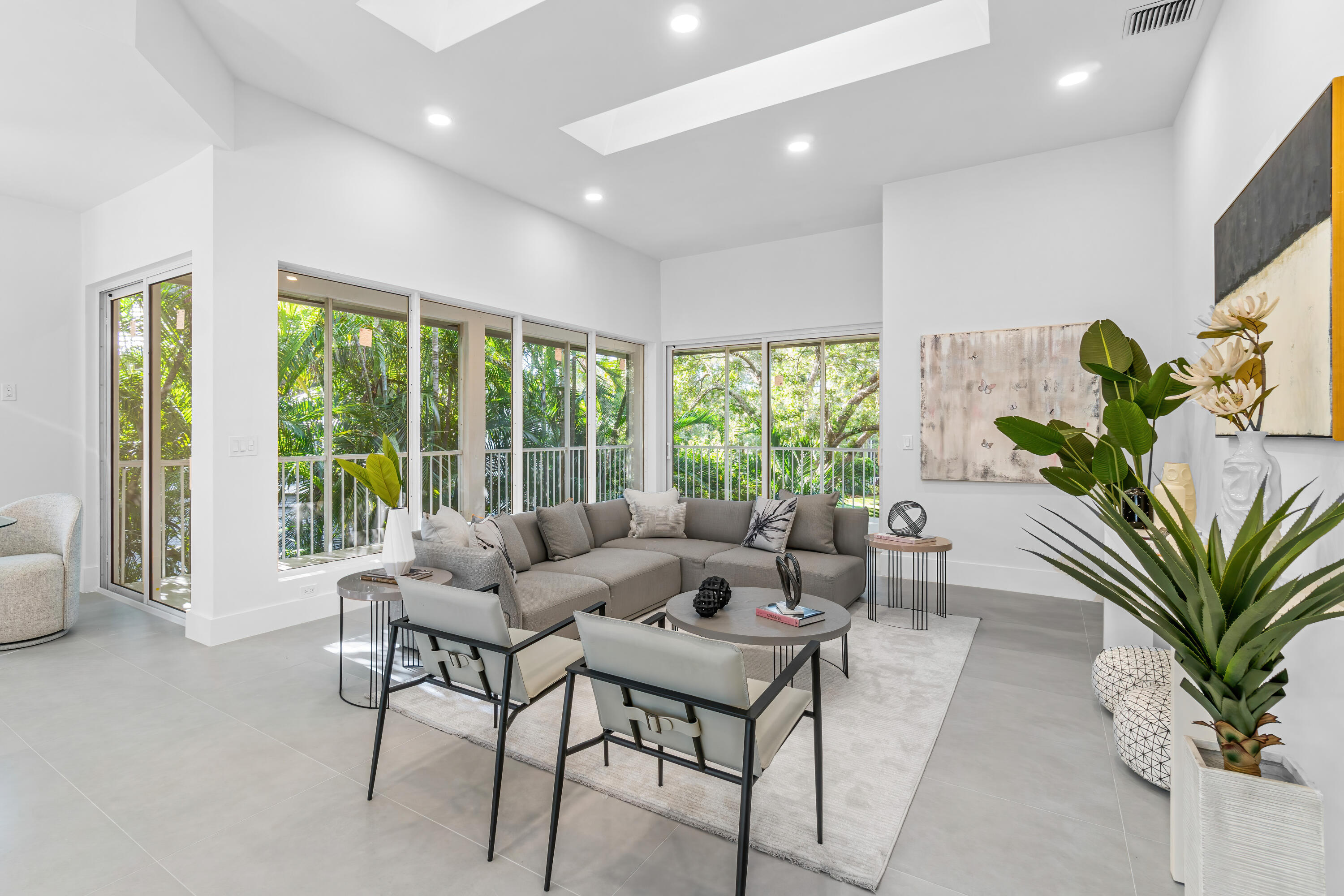 CATALINA / POLO CLUB - Residential