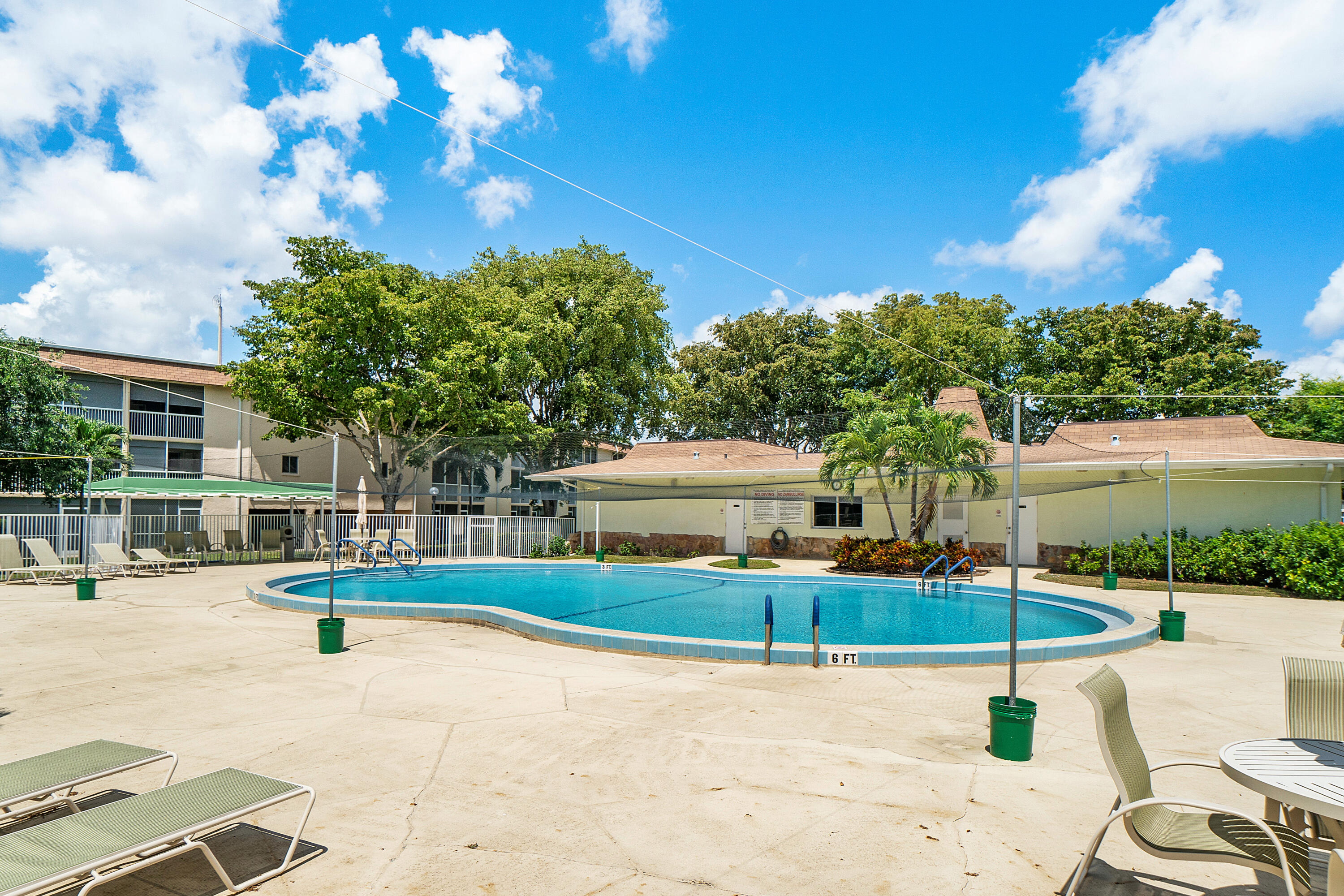 VILLAGE GREEN - Residential