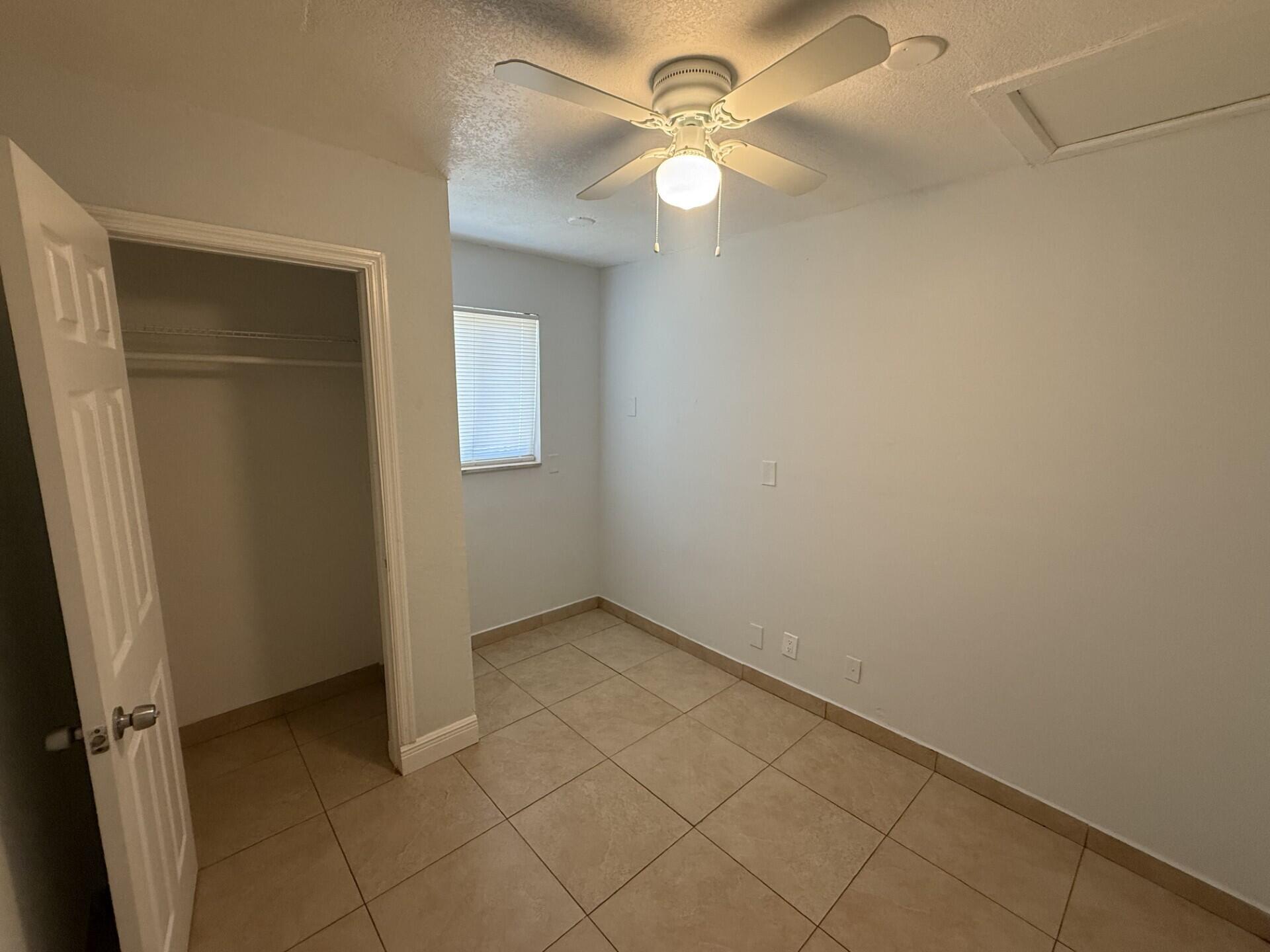 ACREHOME PARK - Residential Lease