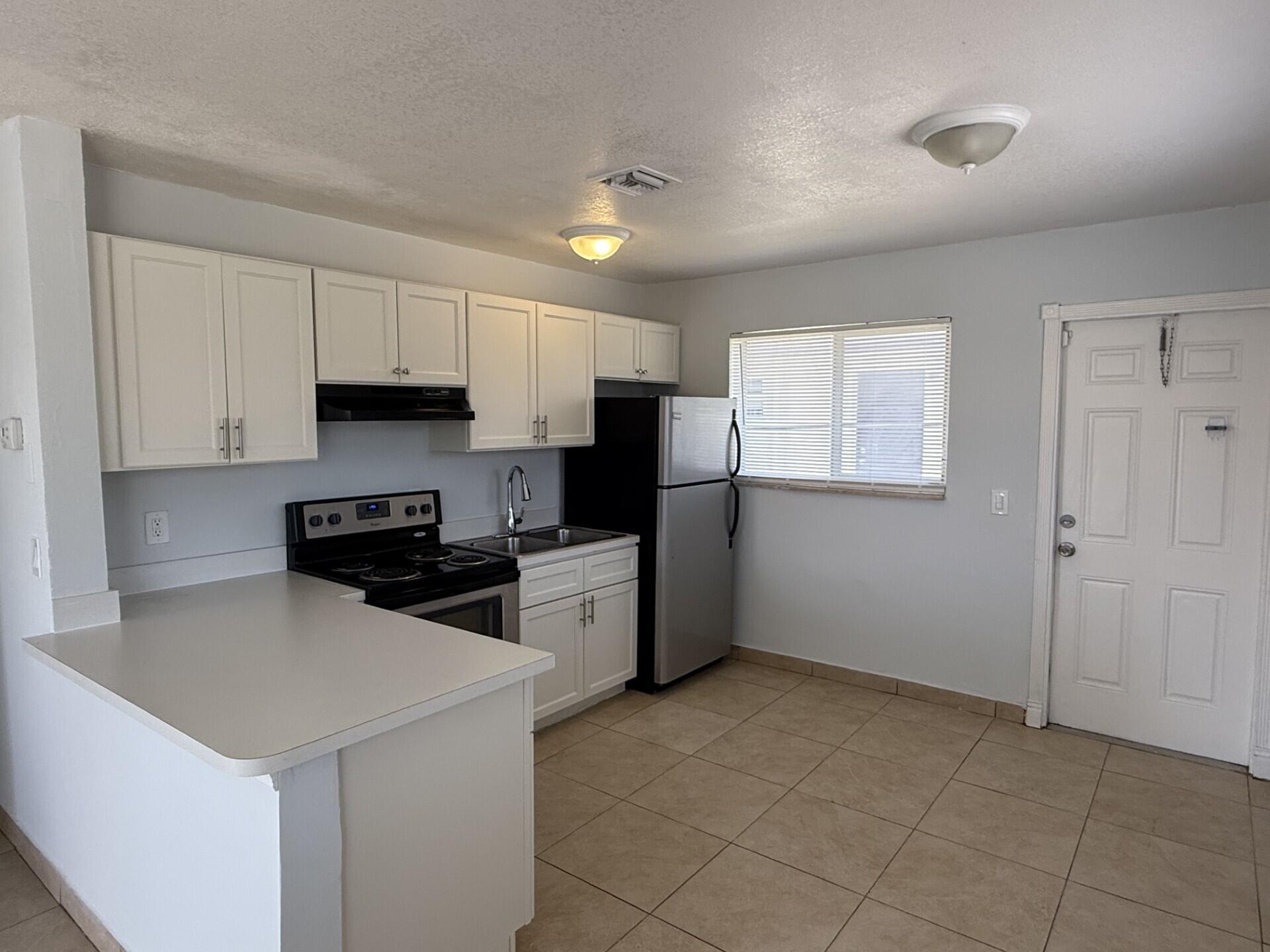 ACREHOME PARK - Residential Lease