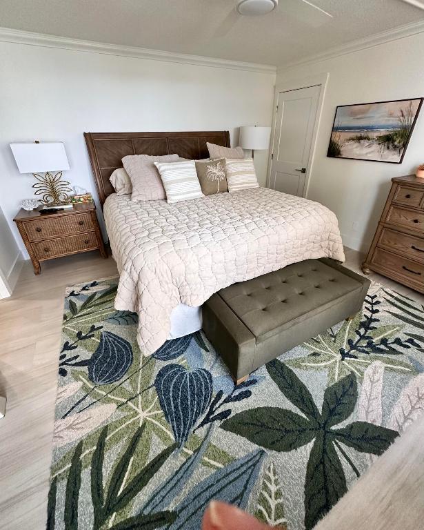 PHOENIX TOWERS CONDO - Residential Lease