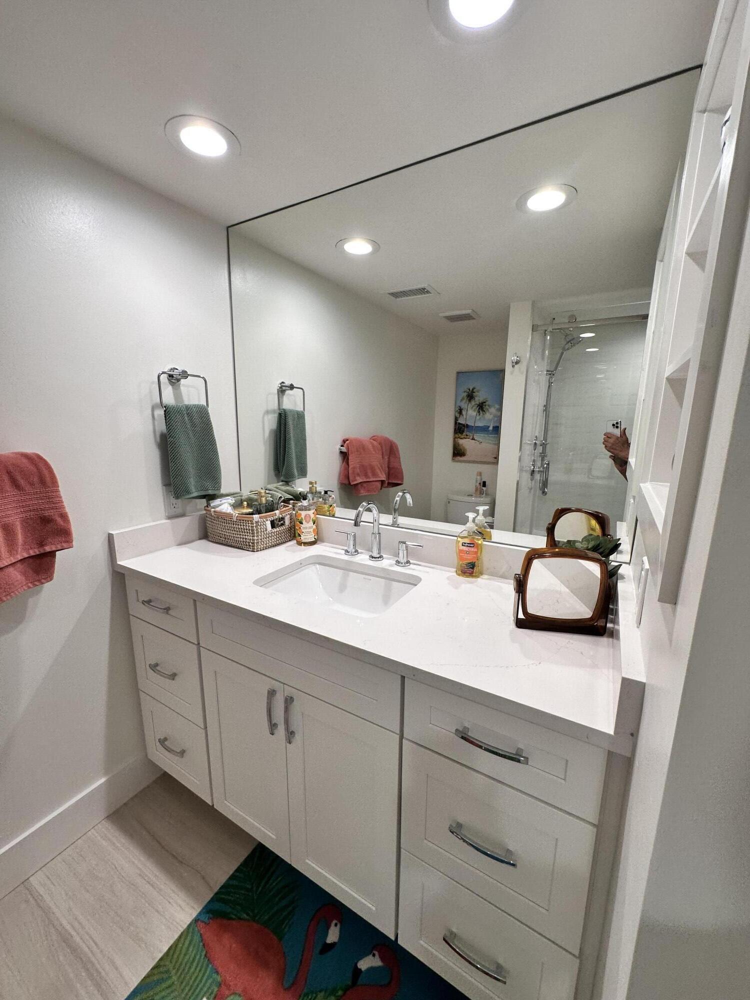 PHOENIX TOWERS CONDO - Residential Lease