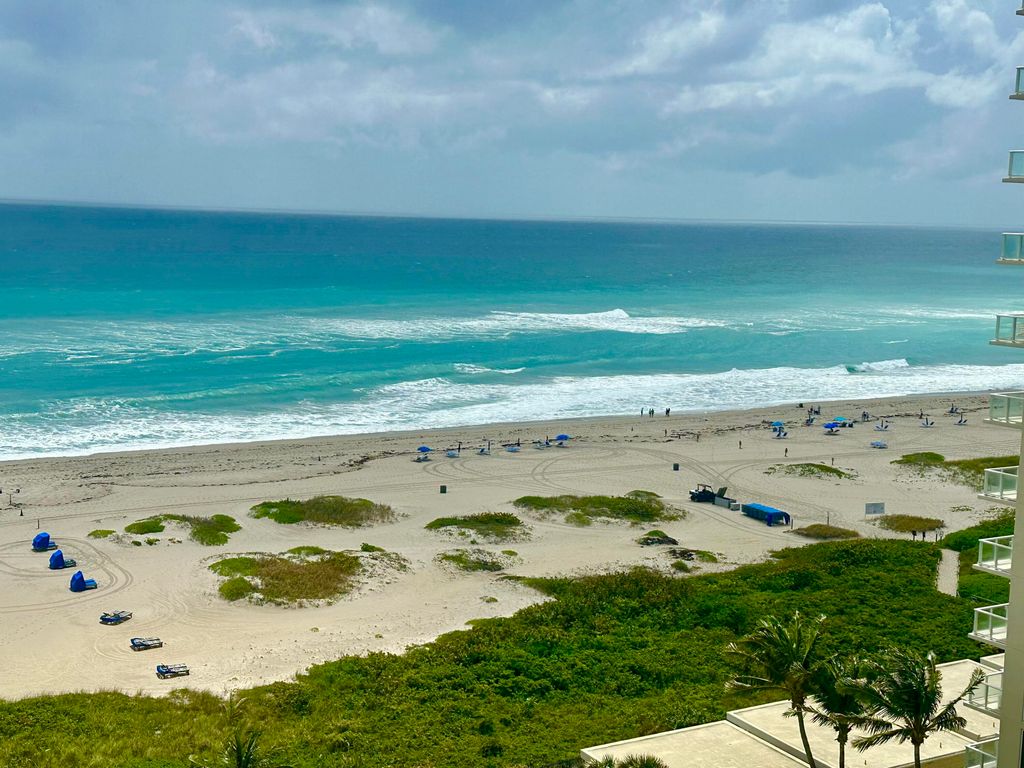 Photo of 2800 N Ocean Drive #B-14d, Riviera Beach, FL 33404 (MLS # R11084097)