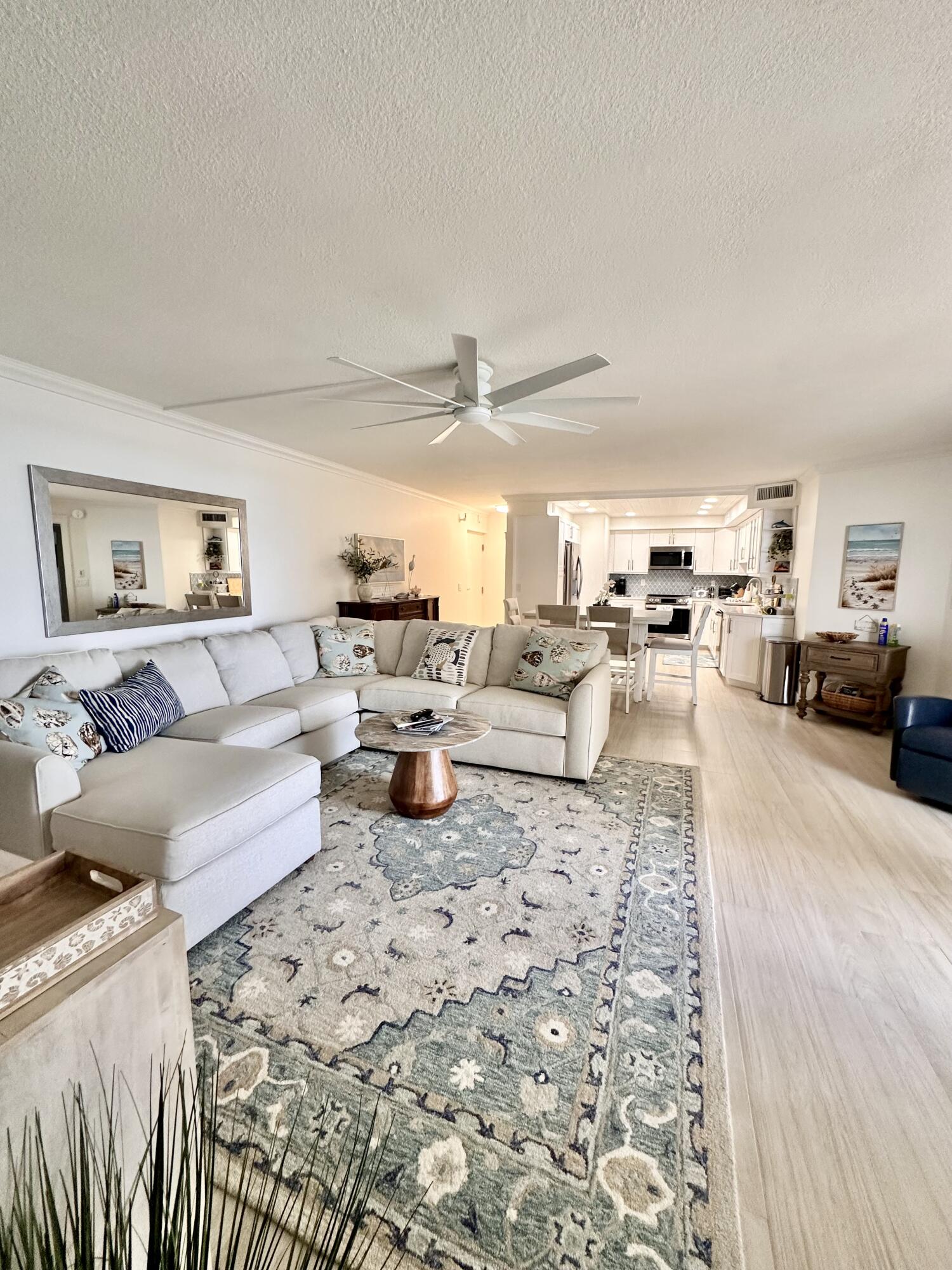 PHOENIX TOWERS CONDO - Residential Lease