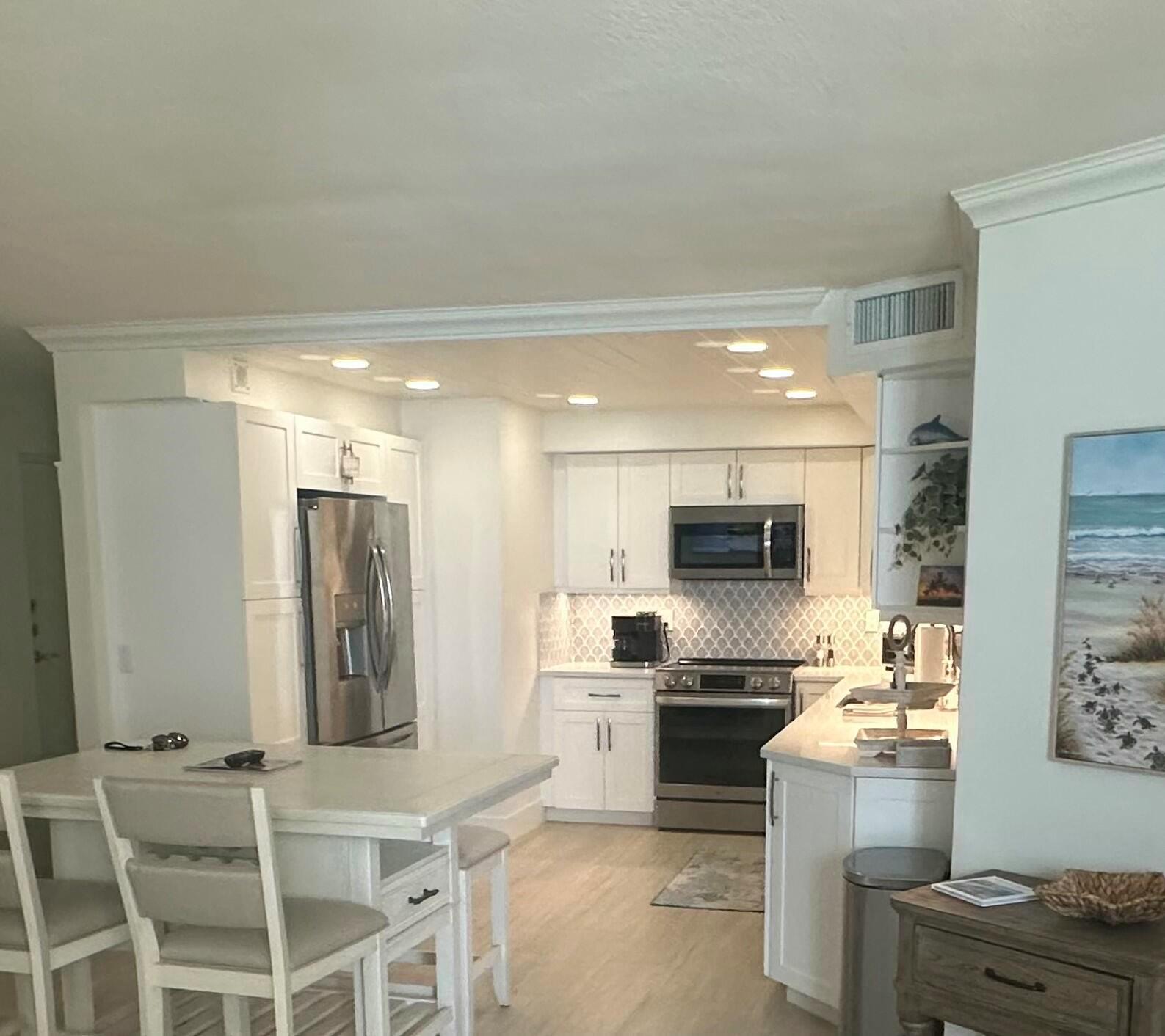 PHOENIX TOWERS CONDO - Residential Lease