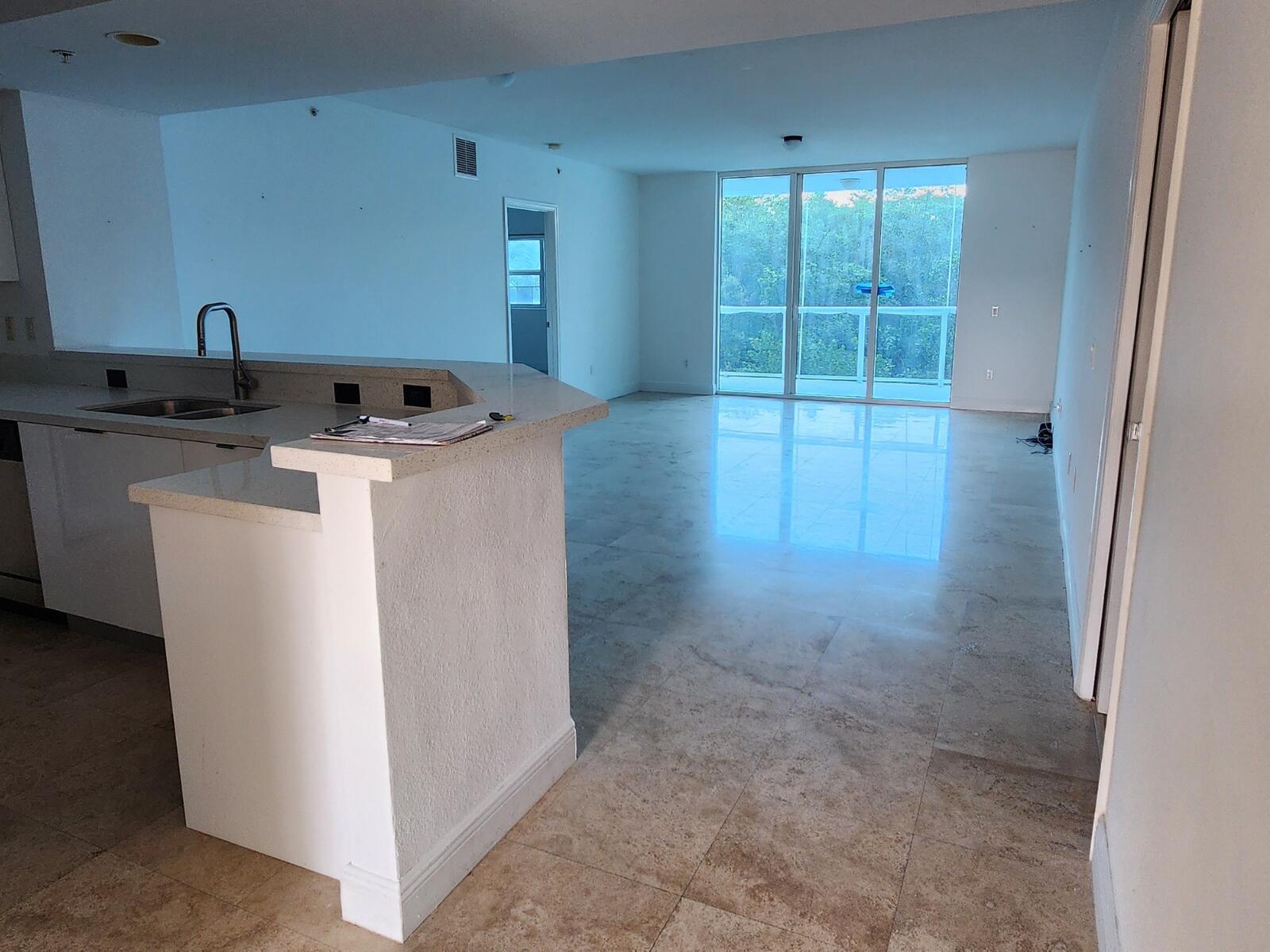 THE OAKS I CONDO - Residential