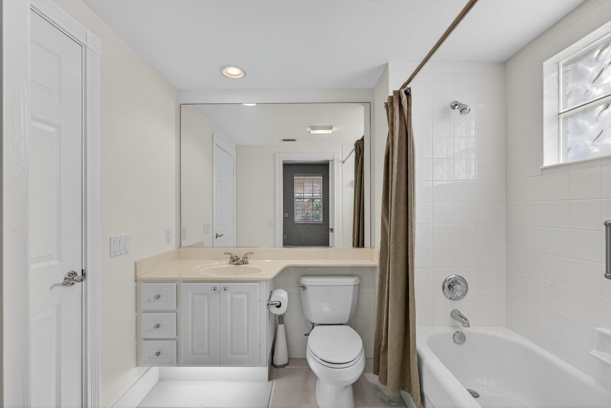 TUSCANY AT ABACOA 2 - Residential