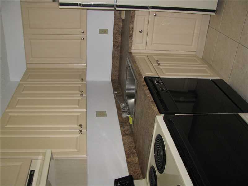 CRYSTAL LAKES - Residential