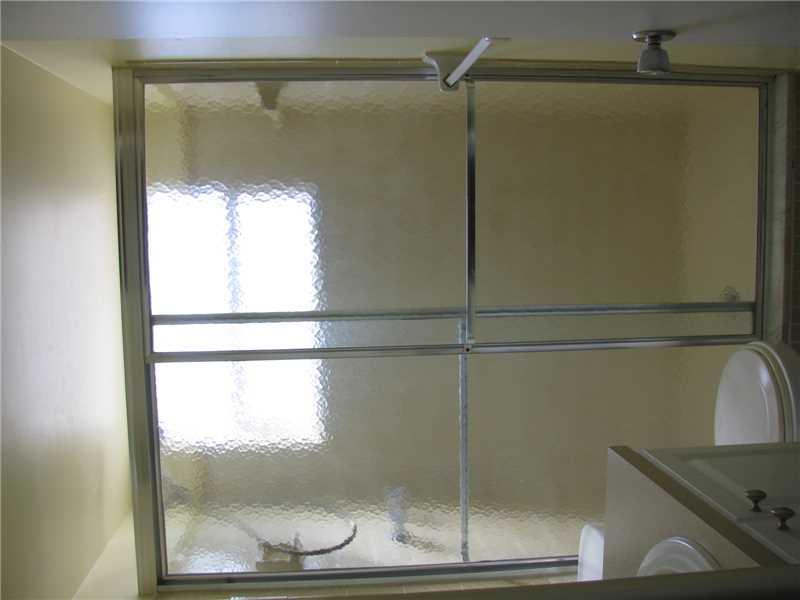 CRYSTAL LAKES - Residential