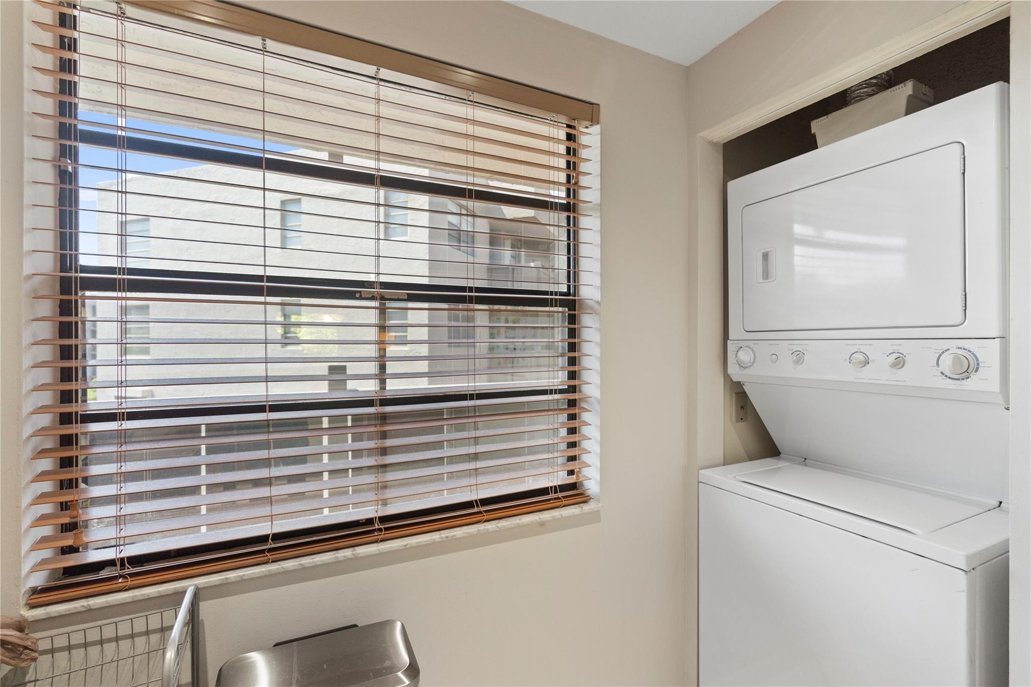 COLONY POINT 5 CONDO - Residential