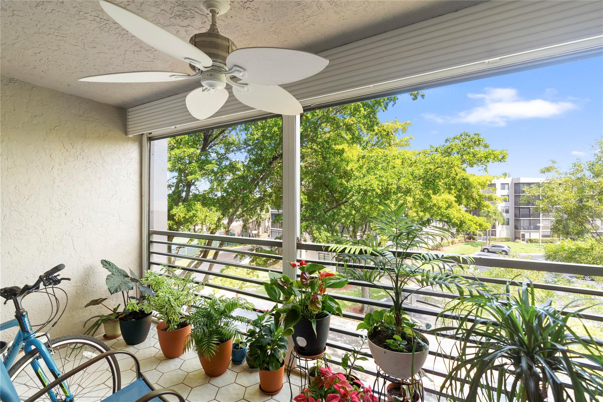 COLONY POINT 5 CONDO - Residential